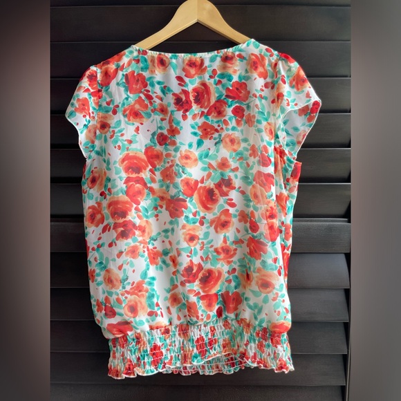 Slinky Ruffled Floral Blouse with Cap Sleeves Size XL - Picture 2 of 6